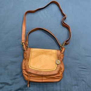 the Sak beige-brown leather shoulder/crossbody bag